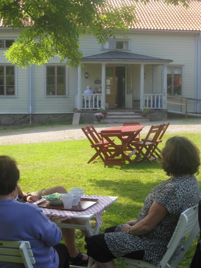 Lugnet I Oslaettfors Acomodação com café da manhã Gävle Exterior foto